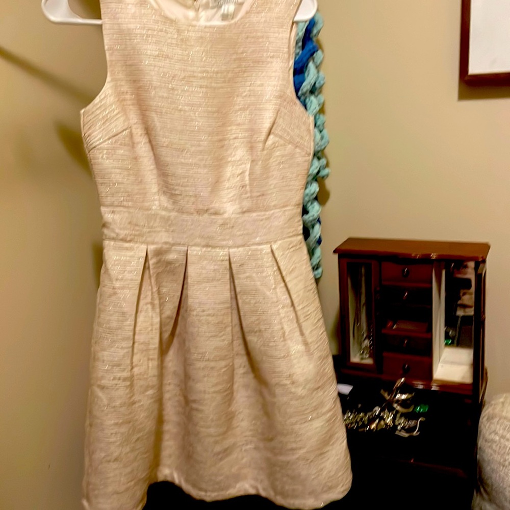 Gold and cream dress, perfect for date night